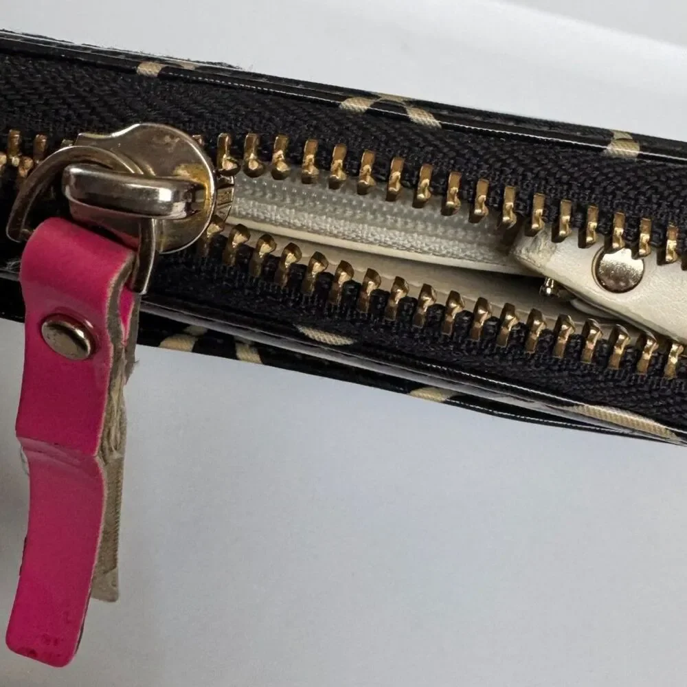 Kate Spade Neda Daycation Zip Around Wallet in Black & Cream Bow Ribbon Pattern